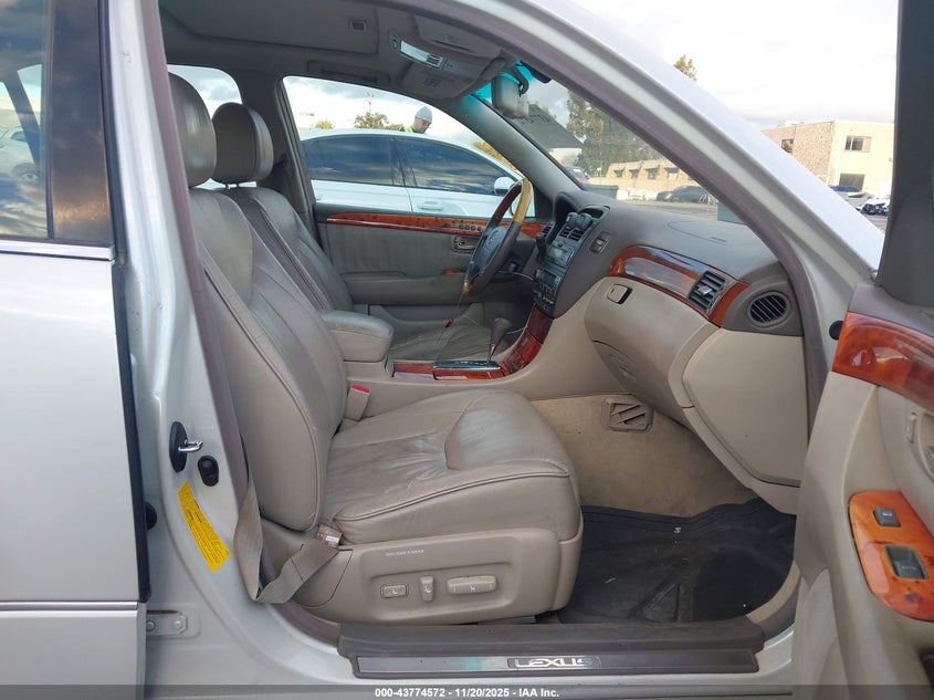 JTHBN30F320079813 2002 LEXUS LS photo no. 5