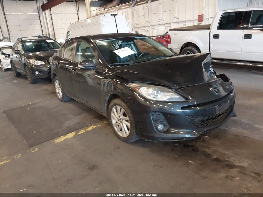 MAZDA 3 I GRAND TOURING