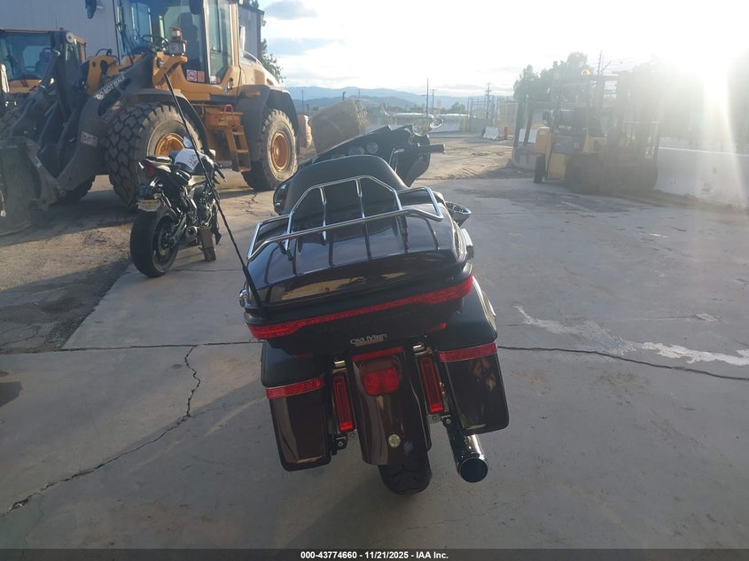 2021 Harley-Davidson Flhtk VIN: 1HD1KEF26MB672724 Lot: 43774660