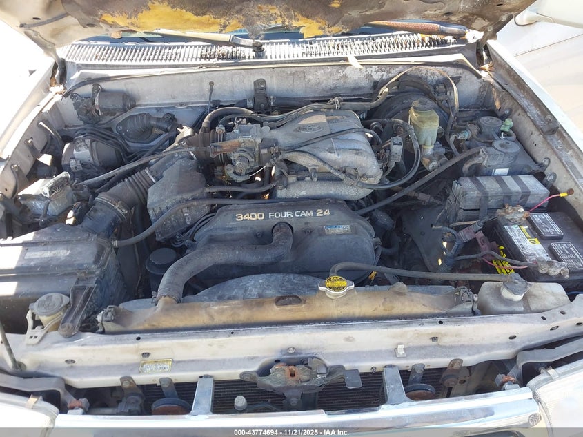 2000 Toyota 4Runner Sr5 V6 VIN: JT3GN86R9Y0145915 Lot: 43774694