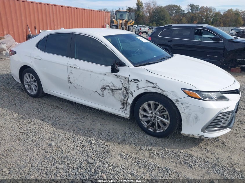 4T1C11AK2PU744178 2023 Toyota Camry Le auction photo 1