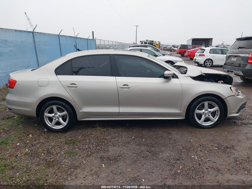 2015 Volkswagen Jetta 2.0L Tdi Se VIN: 3VWLA7AJ7FM299676 Lot: 43774713