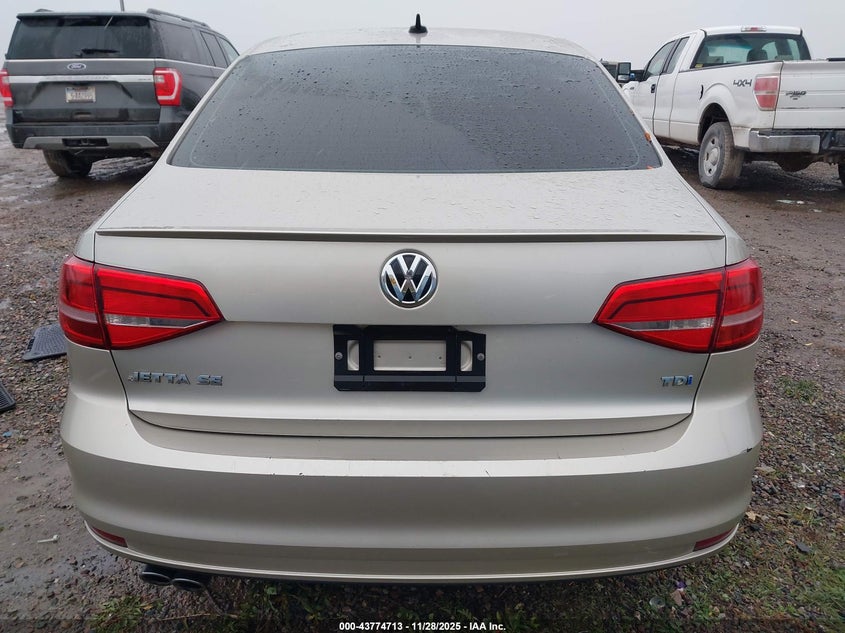 2015 Volkswagen Jetta 2.0L Tdi Se VIN: 3VWLA7AJ7FM299676 Lot: 43774713