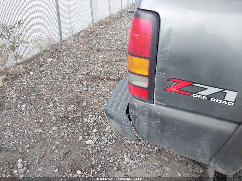 2001 GMC Sierra 1500 Sle VIN: 1GTEK19T81E209896 Lot: 43774719