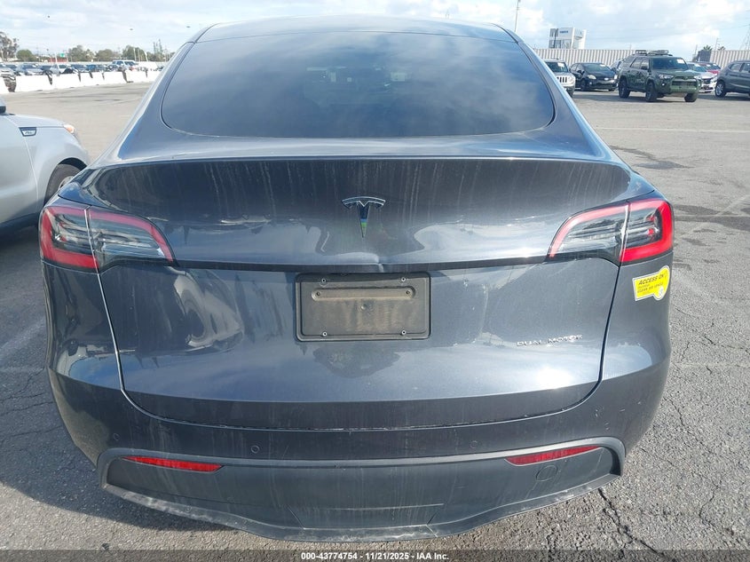 2020 Tesla Model Y Long Range Dual Motor All-Wheel Drive VIN: 5YJYGDEE6LF053141 Lot: 43774754