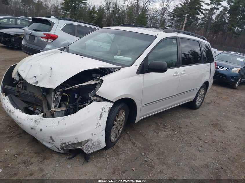 5TDBK22C67S005992 2007 TOYOTA SIENNA photo no. 2