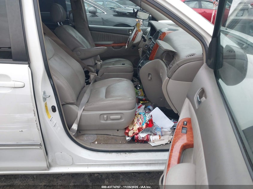 5TDBK22C67S005992 2007 TOYOTA SIENNA photo no. 5