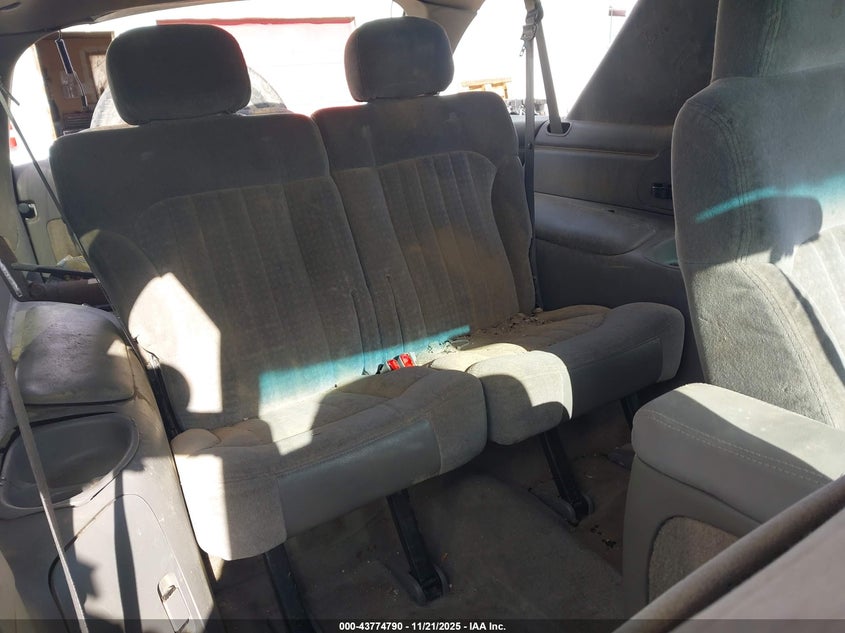 2000 Chevrolet Blazer Ls VIN: 1GNCT18W9YK112371 Lot: 43774790