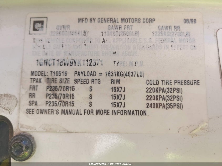 2000 Chevrolet Blazer Ls VIN: 1GNCT18W9YK112371 Lot: 43774790