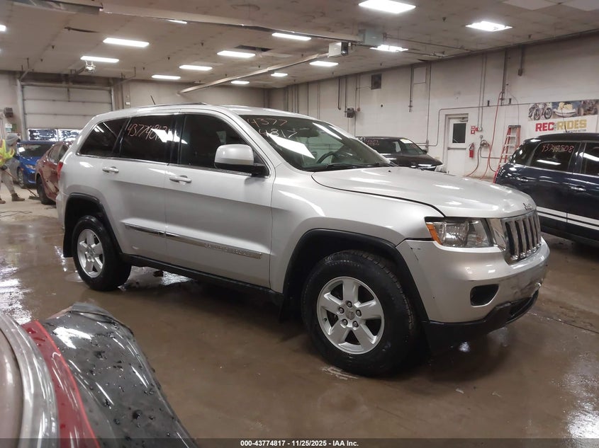 JEEP GRAND CHEROKEE LAREDO