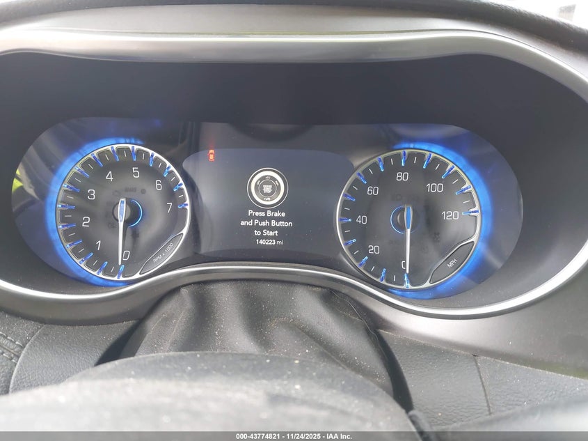 2019 Chrysler Pacifica Limited VIN: 2C4RC1GG8KR576208 Lot: 43774821