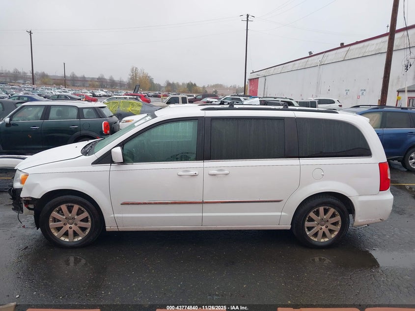 2016 Chrysler Town & Country Touring VIN: 2C4RC1BG5GR156999 Lot: 43774840