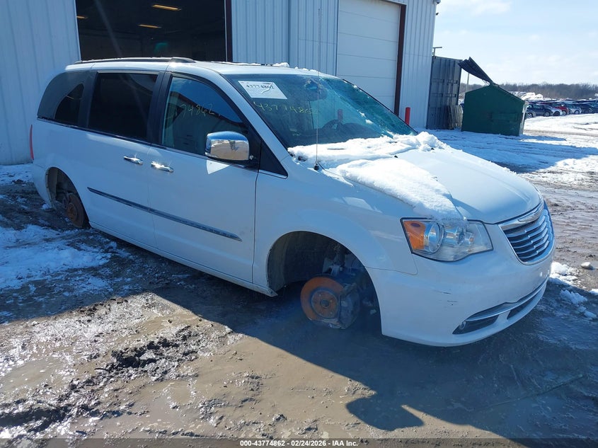 2016 Chrysler Town & Country Touring-L Anniversary Edition