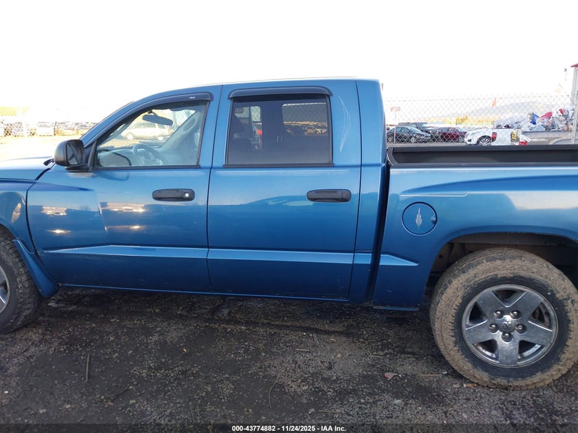 2005 Dodge Dakota Slt VIN: 1D7HW48N25S152355 Lot: 43774882