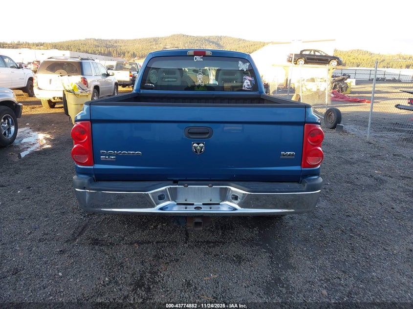 2005 Dodge Dakota Slt VIN: 1D7HW48N25S152355 Lot: 43774882