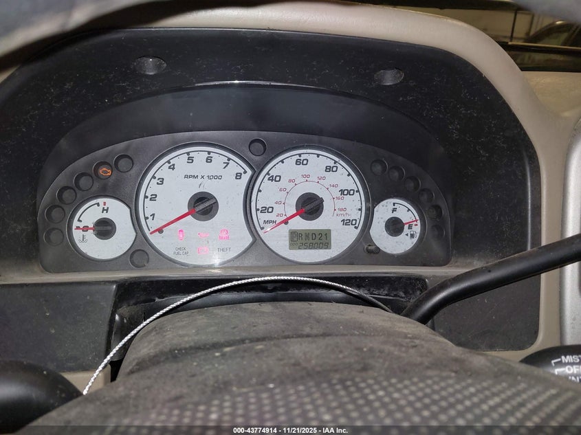 2004 Ford Escape Xlt VIN: 1FMYU93104DA07525 Lot: 43774914