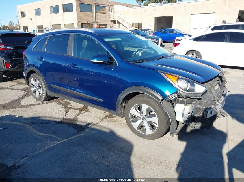 KIA NIRO EX