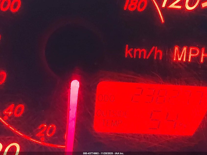 2003 Toyota Matrix Xr VIN: 2T1KR32E33C050166 Lot: 43774963