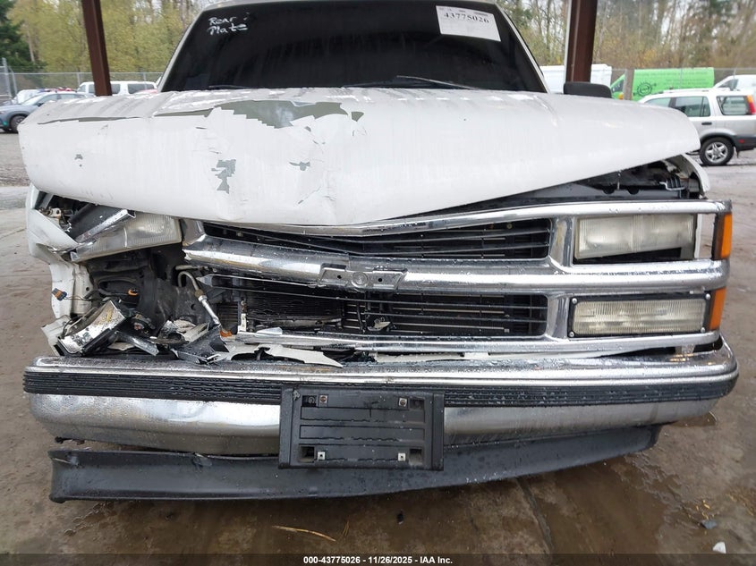 1999 Chevrolet Tahoe Ls VIN: 1GNEC13R3XJ415998 Lot: 43775026