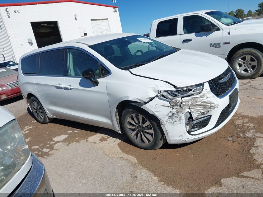 2024 Chrysler Pacifica Hybrid Select VIN: 2C4RC1S76RR117955 Lot: 43775053