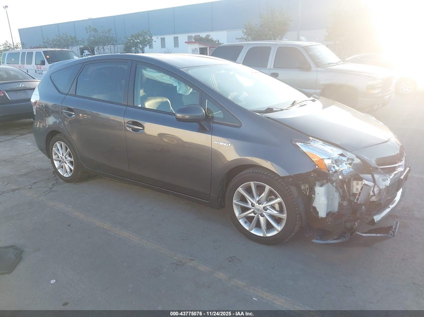 TOYOTA PRIUS V FIVE