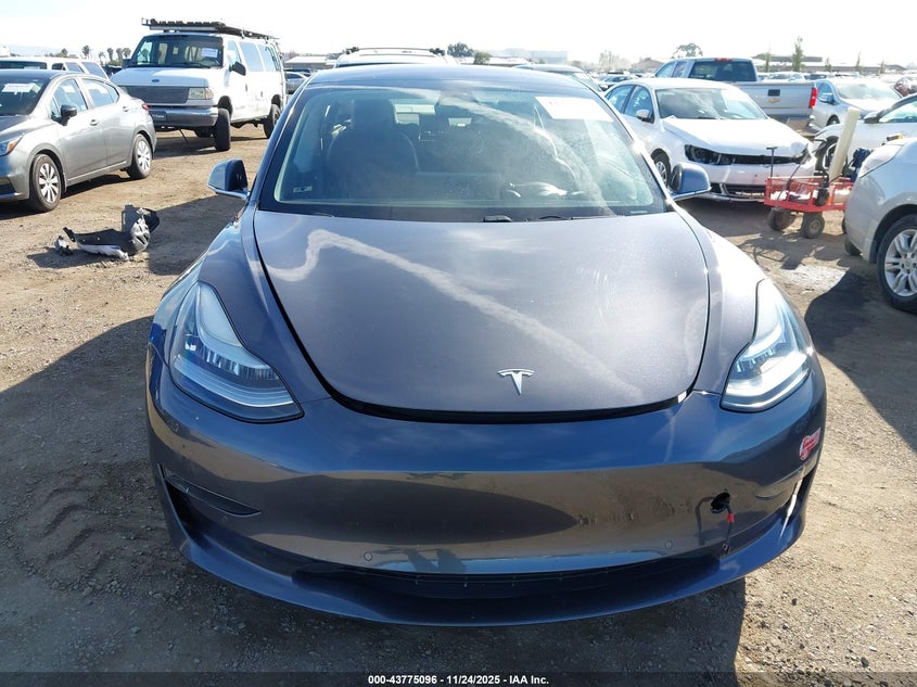 2018 Tesla Model 3 Long Range/Mid Range VIN: 5YJ3E1EA3JF036743 Lot: 43775096