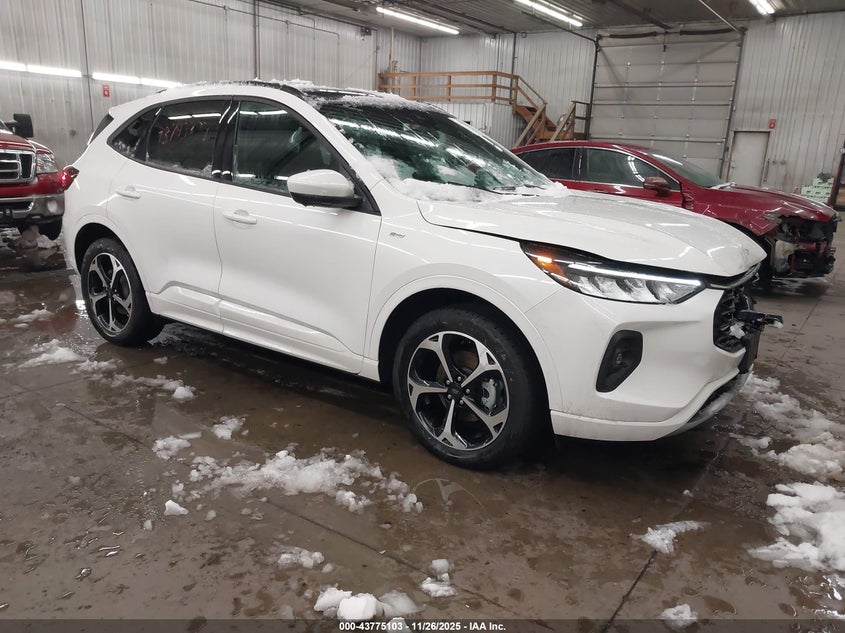 FORD ESCAPE ST-LINE SELECT