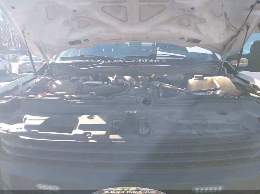 2018 Ford F-550 Chassis Xl VIN: 1FDUF5HT2JEB13492 Lot: 43775123