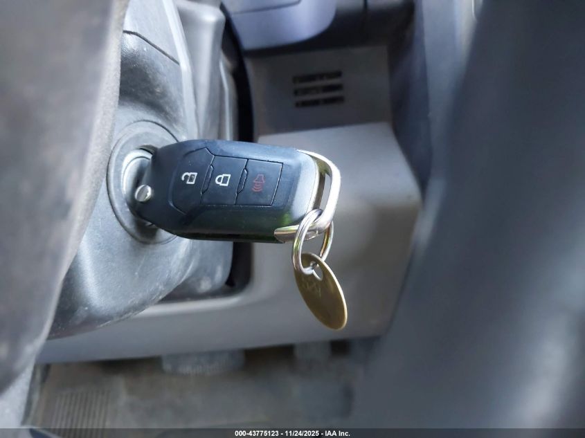 2018 Ford F-550 Chassis Xl VIN: 1FDUF5HT2JEB13492 Lot: 43775123