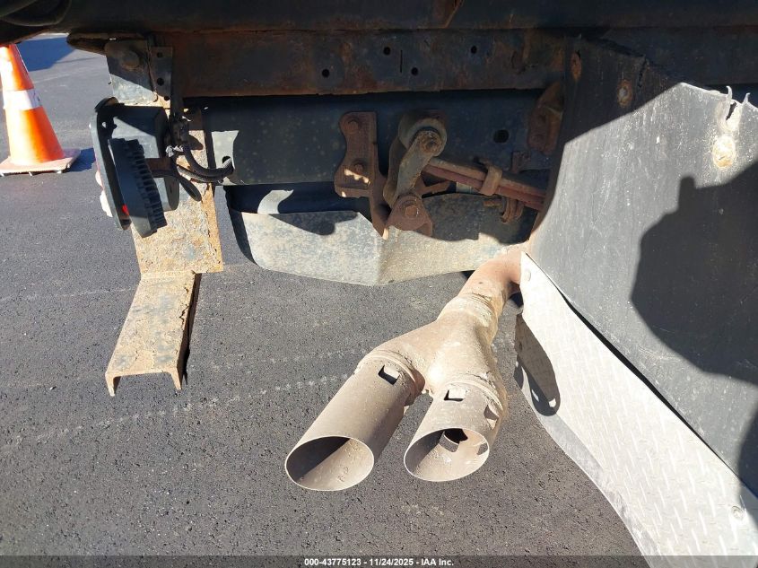 2018 Ford F-550 Chassis Xl VIN: 1FDUF5HT2JEB13492 Lot: 43775123