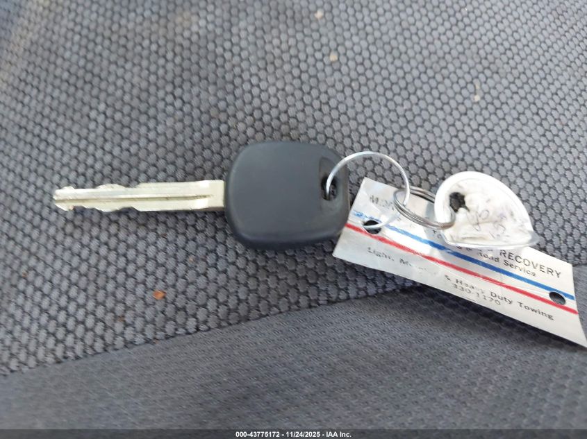 2004 Toyota Matrix Xr VIN: 2T1KR32E24C267130 Lot: 43775172