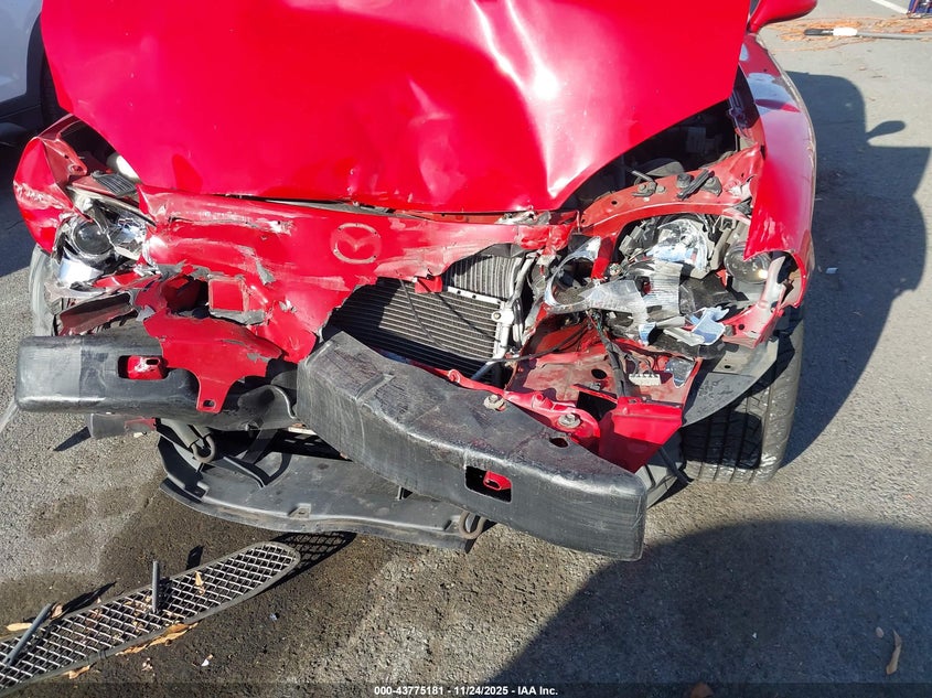 2004 Mazda Mx-5 Miata Ls VIN: JM1NB353X40400769 Lot: 43775181