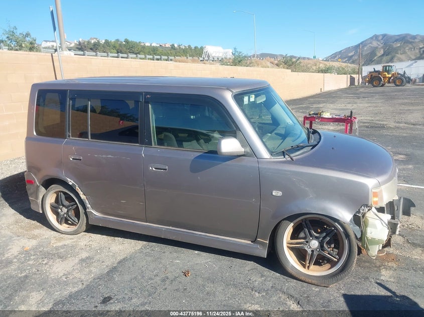 2004 Scion Xb VIN: JTLKT324040147026 Lot: 43775196
