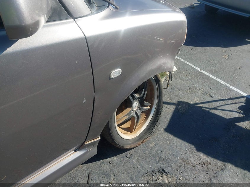 2004 Scion Xb VIN: JTLKT324040147026 Lot: 43775196