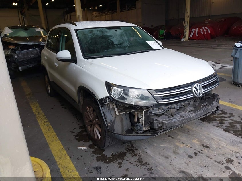 VOLKSWAGEN TIGUAN 2.0T