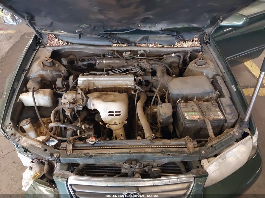 2000 Toyota Camry Le VIN: JT2BG22K7Y0472571 Lot: 43775271