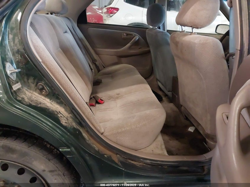 2000 Toyota Camry Le VIN: JT2BG22K7Y0472571 Lot: 43775271