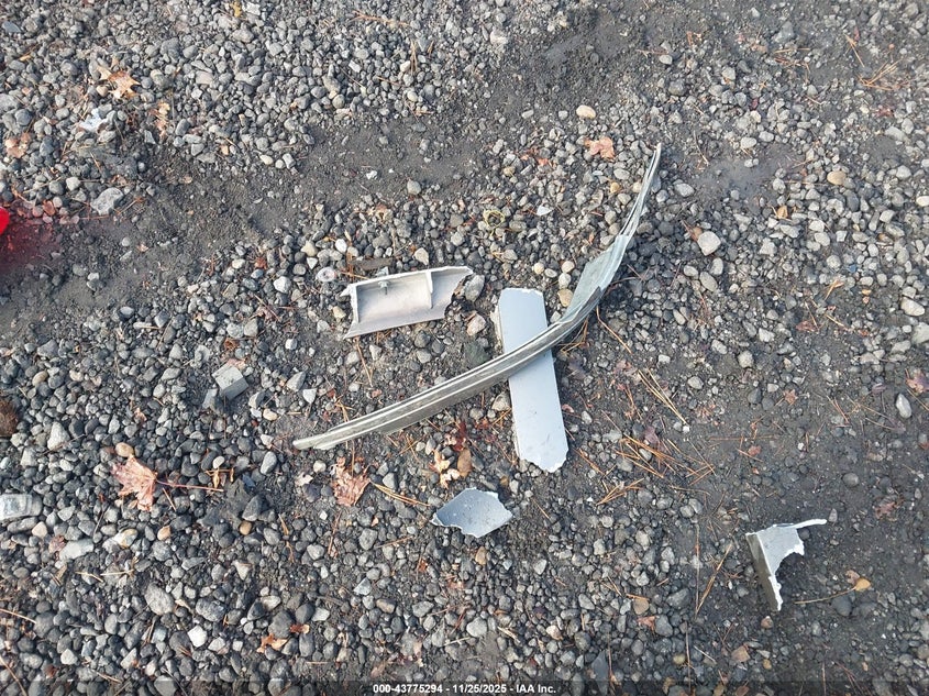 2003 Mercury Grand Marquis Ls VIN: 2MEFM75W73X644717 Lot: 43775294