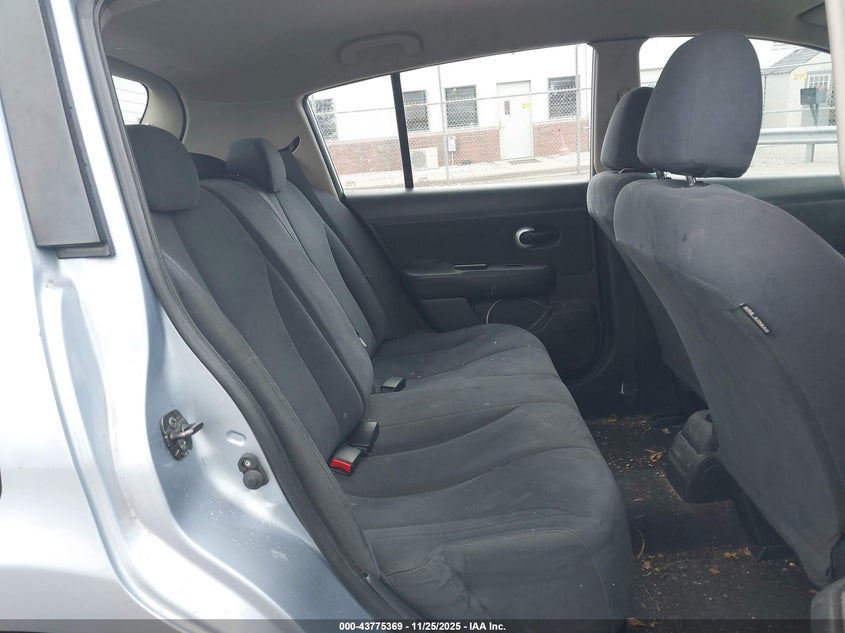 2009 Nissan Versa 1.8S VIN: 3N1BC13E29L413828 Lot: 43775369