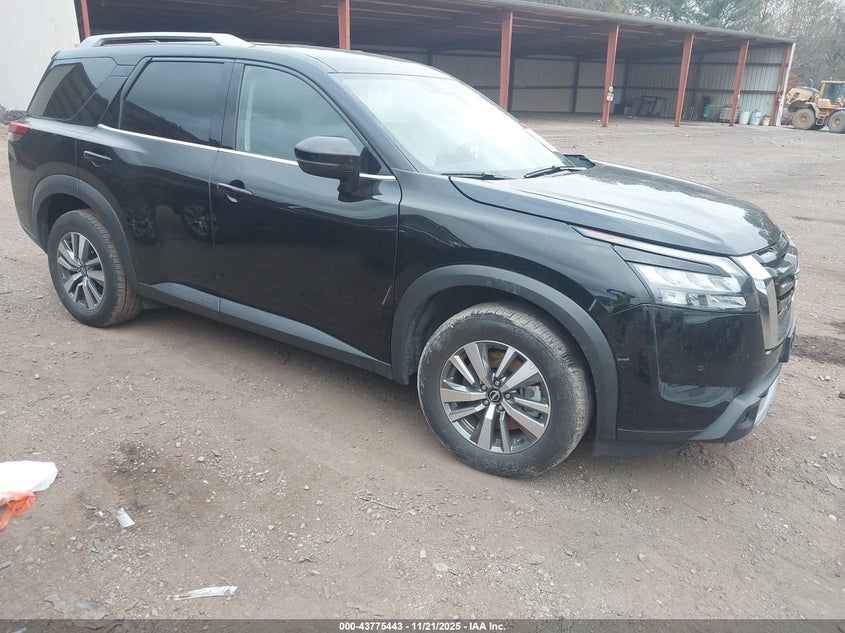 NISSAN PATHFINDER SL FWD