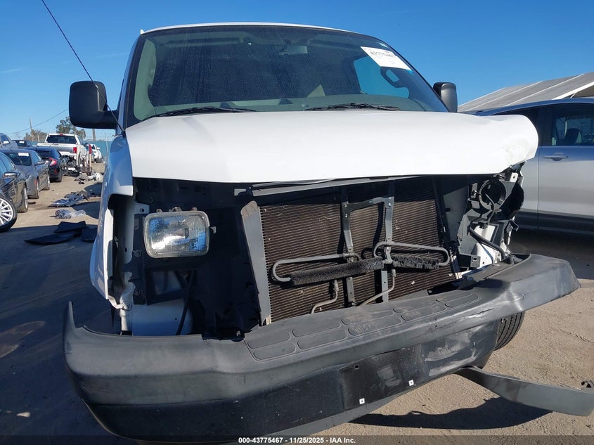 2017 Chevrolet Express 2500 Work Van VIN: 1GCWGAFG8H1350580 Lot: 43775467