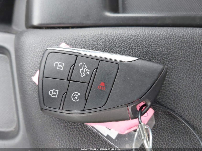 2025 GMC Sierra 1500 4Wd Short Box Slt VIN: 3GTUUDEDXSG197654 Lot: 43775537