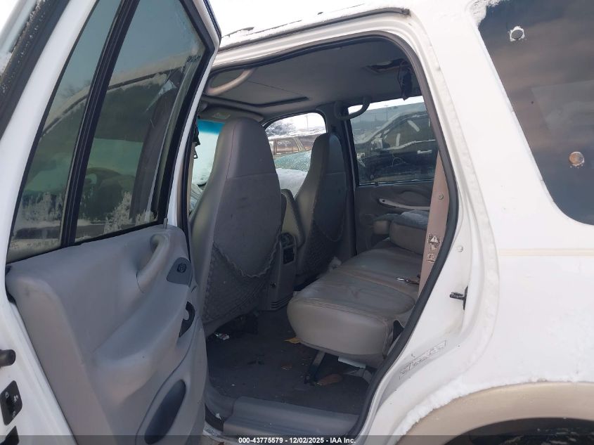 1999 Ford Expedition Eddie Bauer/Xlt VIN: 1FMPU18L0XLA74935 Lot: 43775579