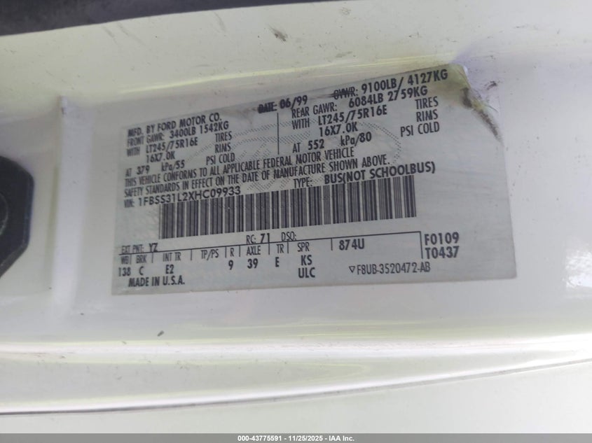 1999 Ford E-350 Super Duty Xl/Xlt VIN: 1FBSS31L2XHC09933 Lot: 43775591