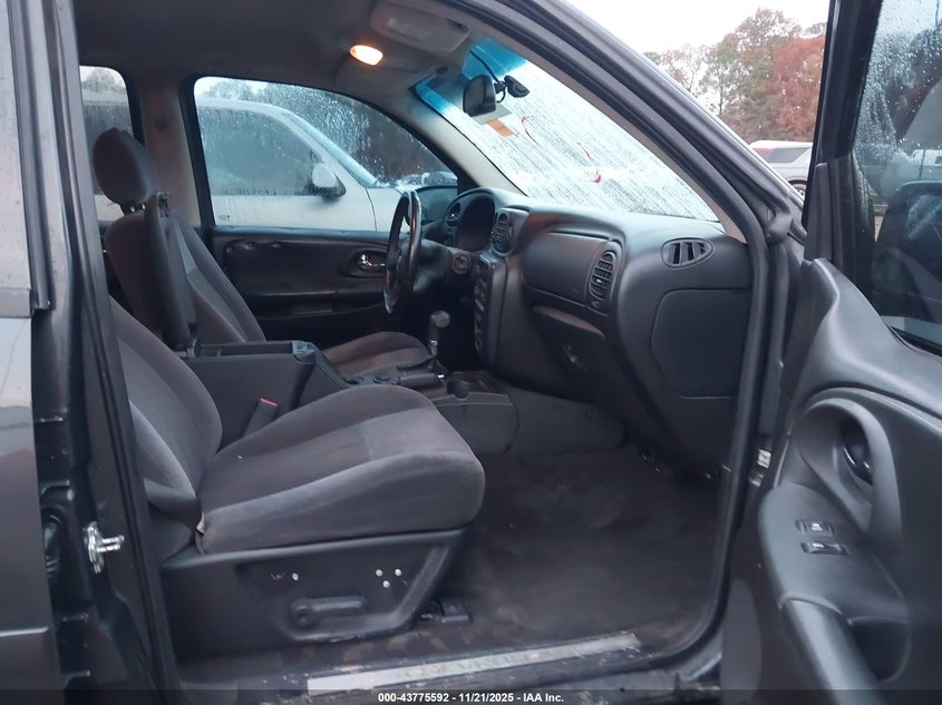 1GNDS13SX72302948 2007 CHEVROLET TRAILBLAZER photo no. 5