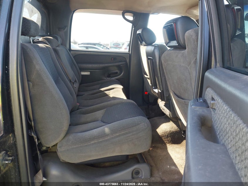 2003 Chevrolet Avalanche 1500 VIN: 3GNEC13T33G155383 Lot: 43775663