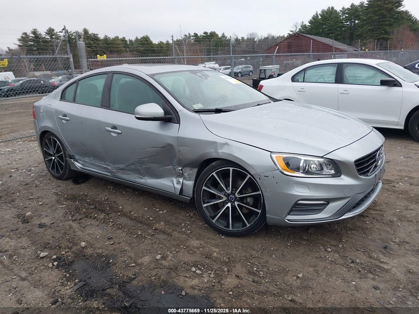 VOLVO S60 T5 DYNAMIC