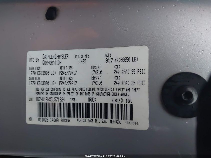 2005 Dodge Ram 1500 Slt/Laramie VIN: 1D7HU18NX5J571824 Lot: 43775745