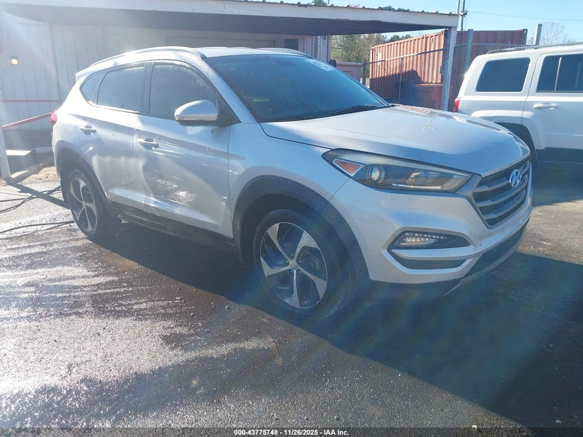 HYUNDAI TUCSON SPORT