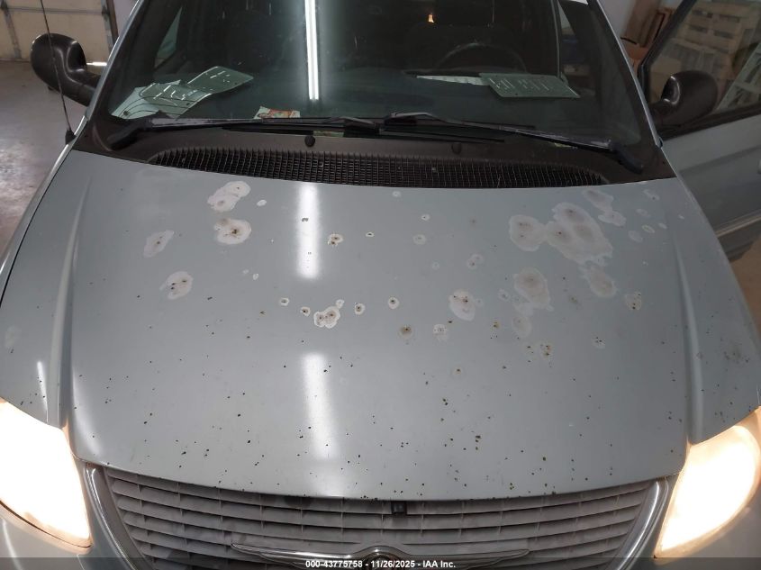 2001 Chrysler Town & Country Limited VIN: 2C8GP64L41R197343 Lot: 43775758